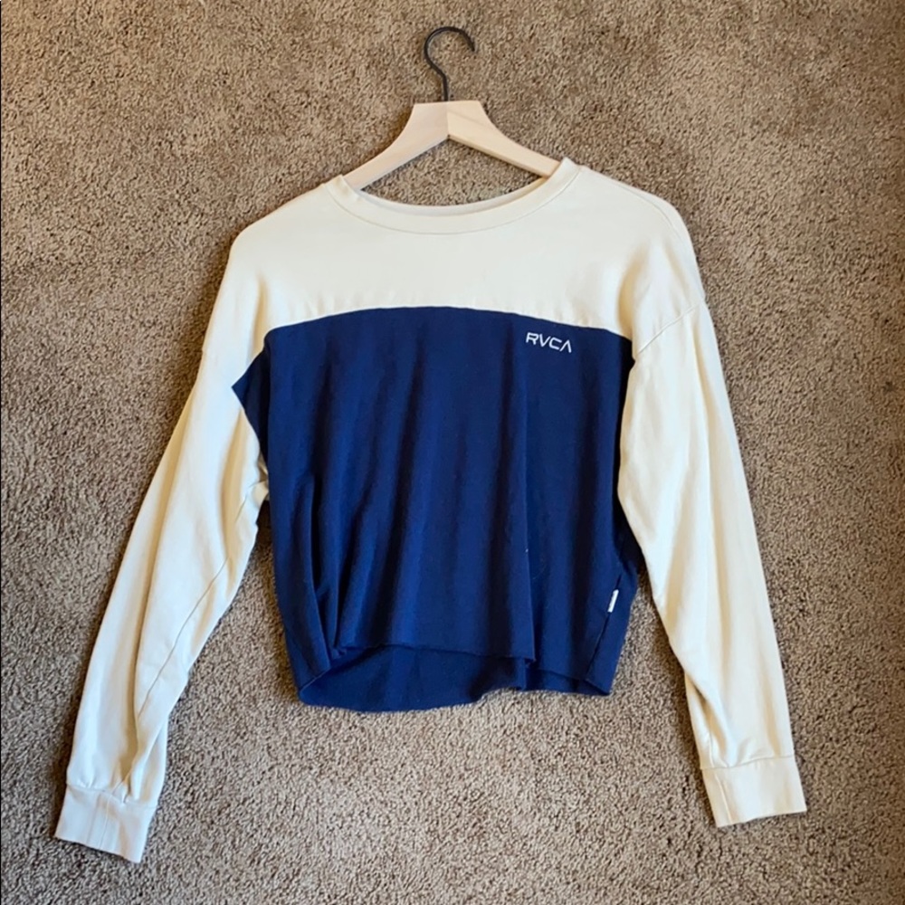 SUPER CUTE RVCA LONG SLEEVE!!
